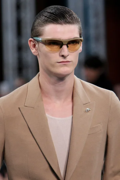 Look 62
